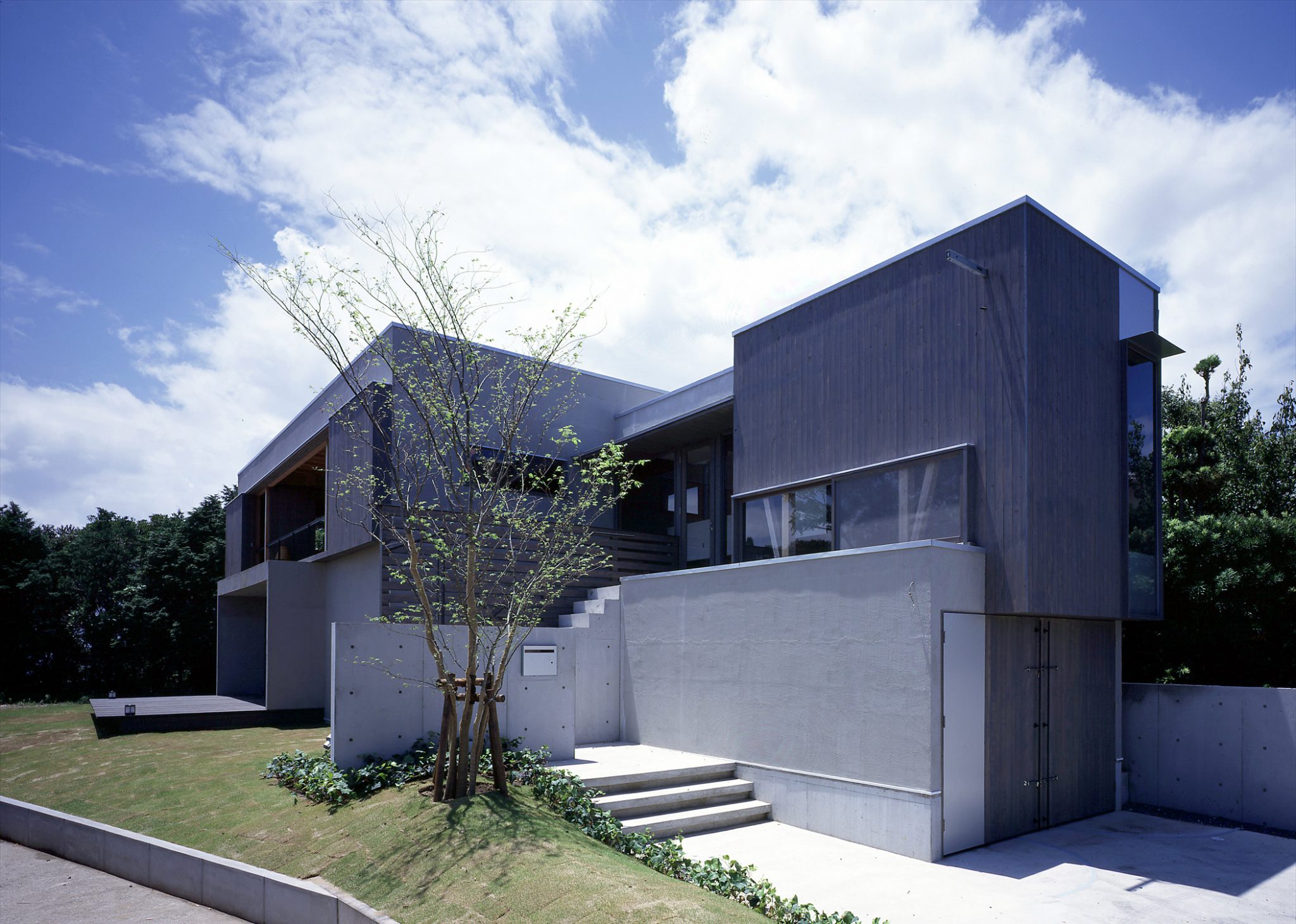 House with a Sakurajima View